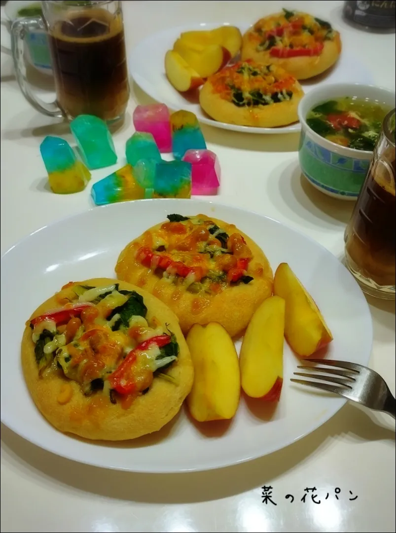 Snapdishの料理写真:菜の花パン|みったんさん