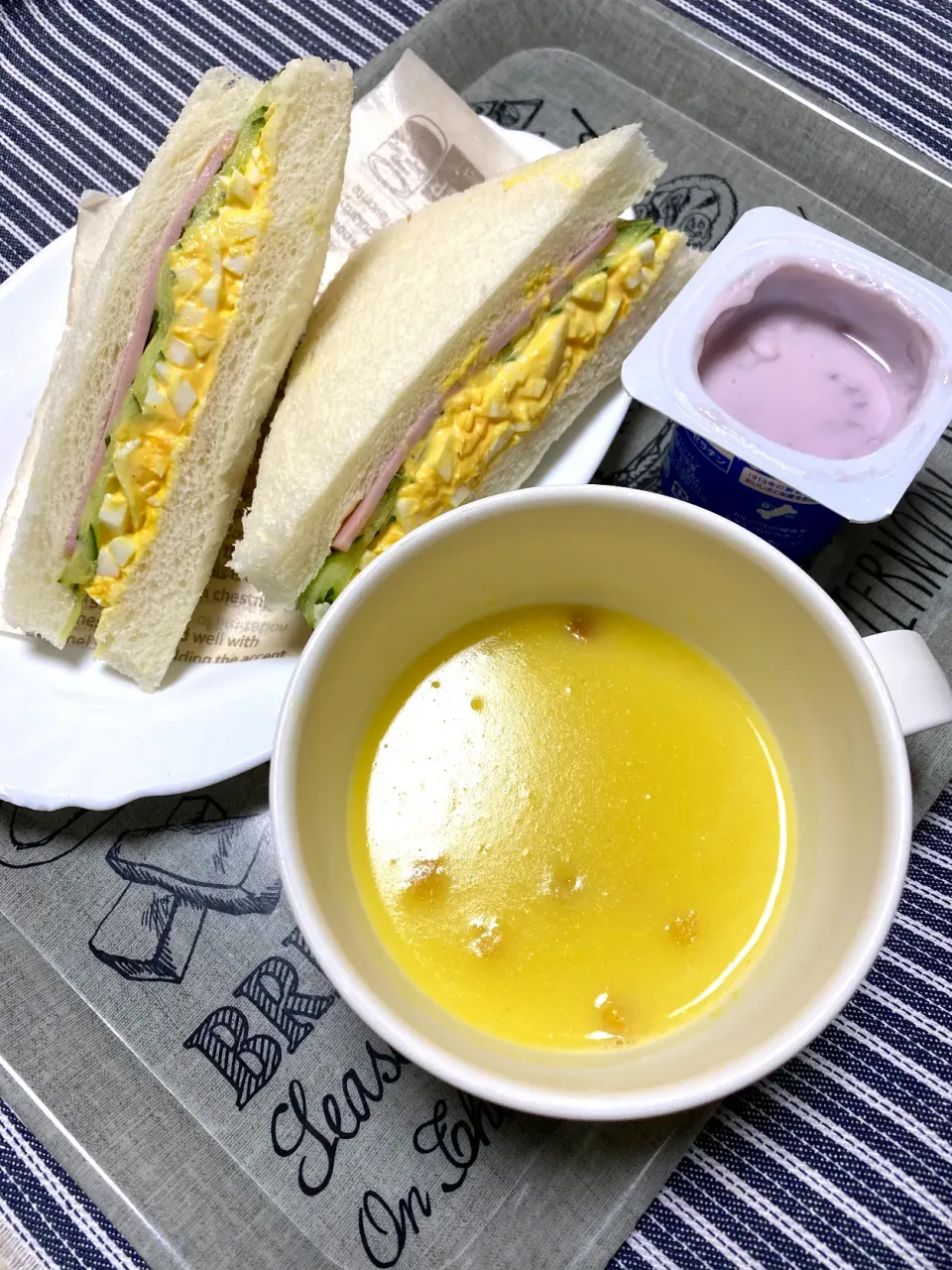 Snapdishの料理写真:ママの朝ごはん(たまにはパンで😃❣️)|かあたんさん