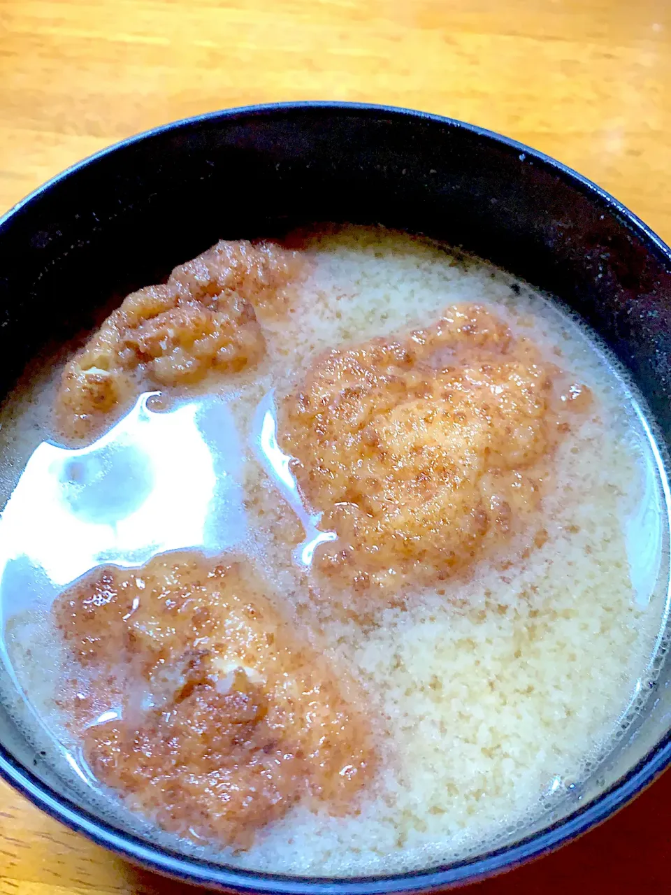 Snapdishの料理写真:昨夜の豆腐の唐揚げを味噌汁に。^_^|きよっさんさん