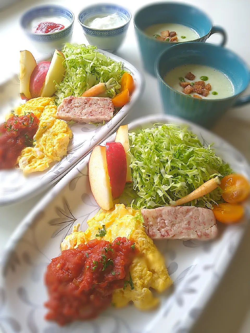 朝ごはん☁！|まめころさん