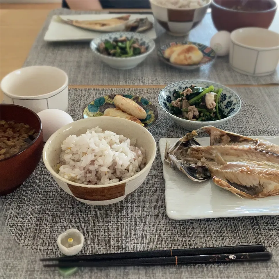 日曜の和朝食|ツインうさぎさん