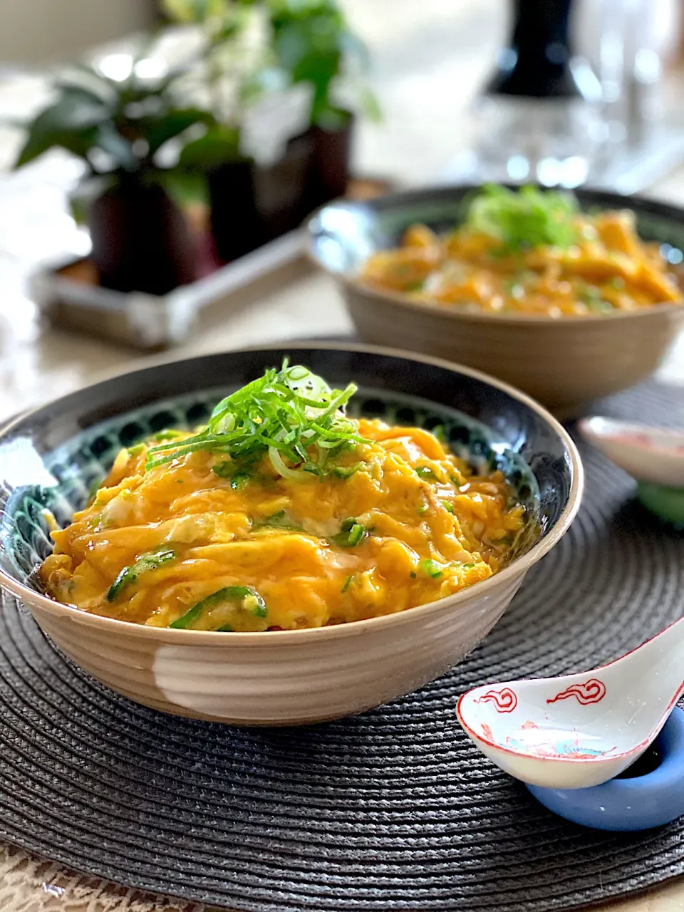 日曜日のお昼〜   玉子とろとろ天津飯❣️一品完結🎶主婦も たまにはラクしたい😆👍✨|paaruさん