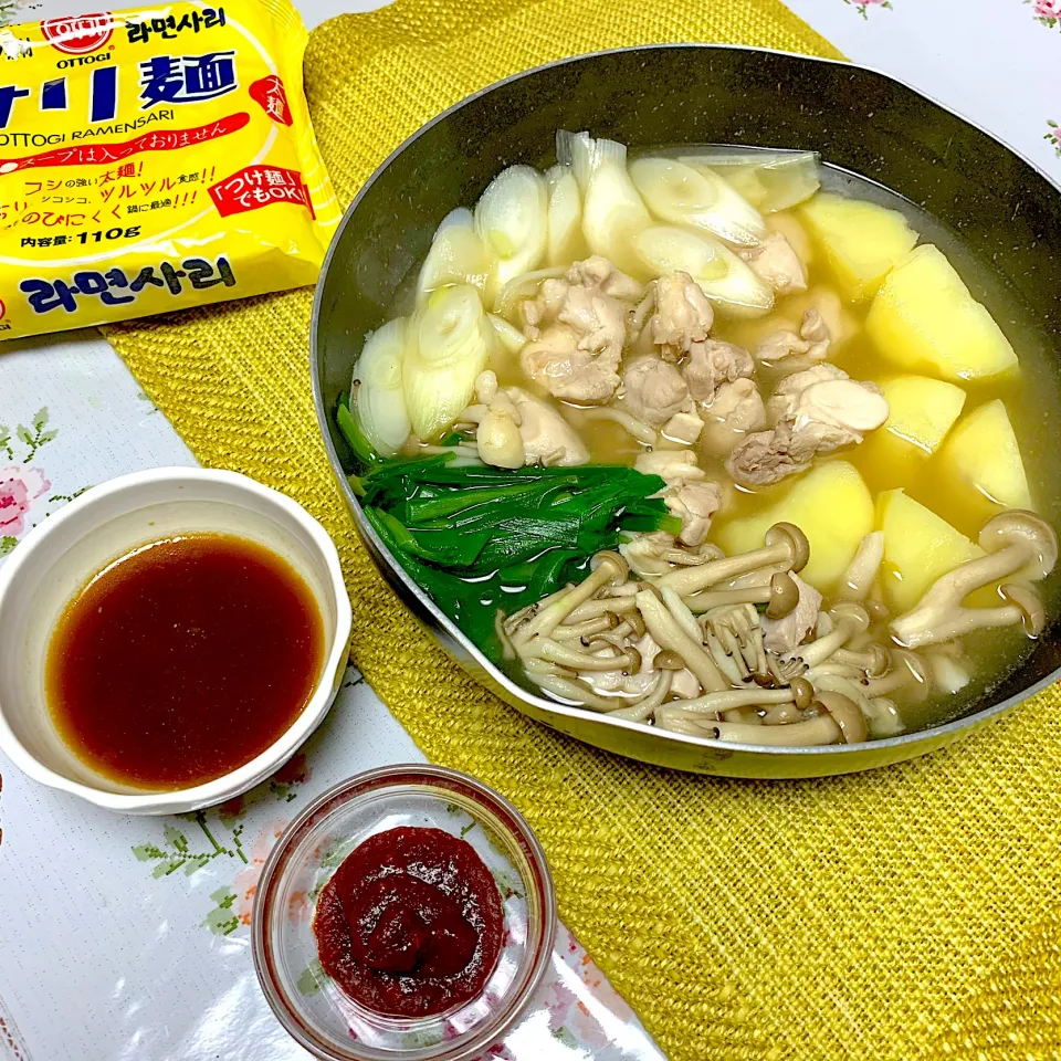 タッカンマリ　最近韓国料理にハマってます。〆はサリ麺で。|杏さん