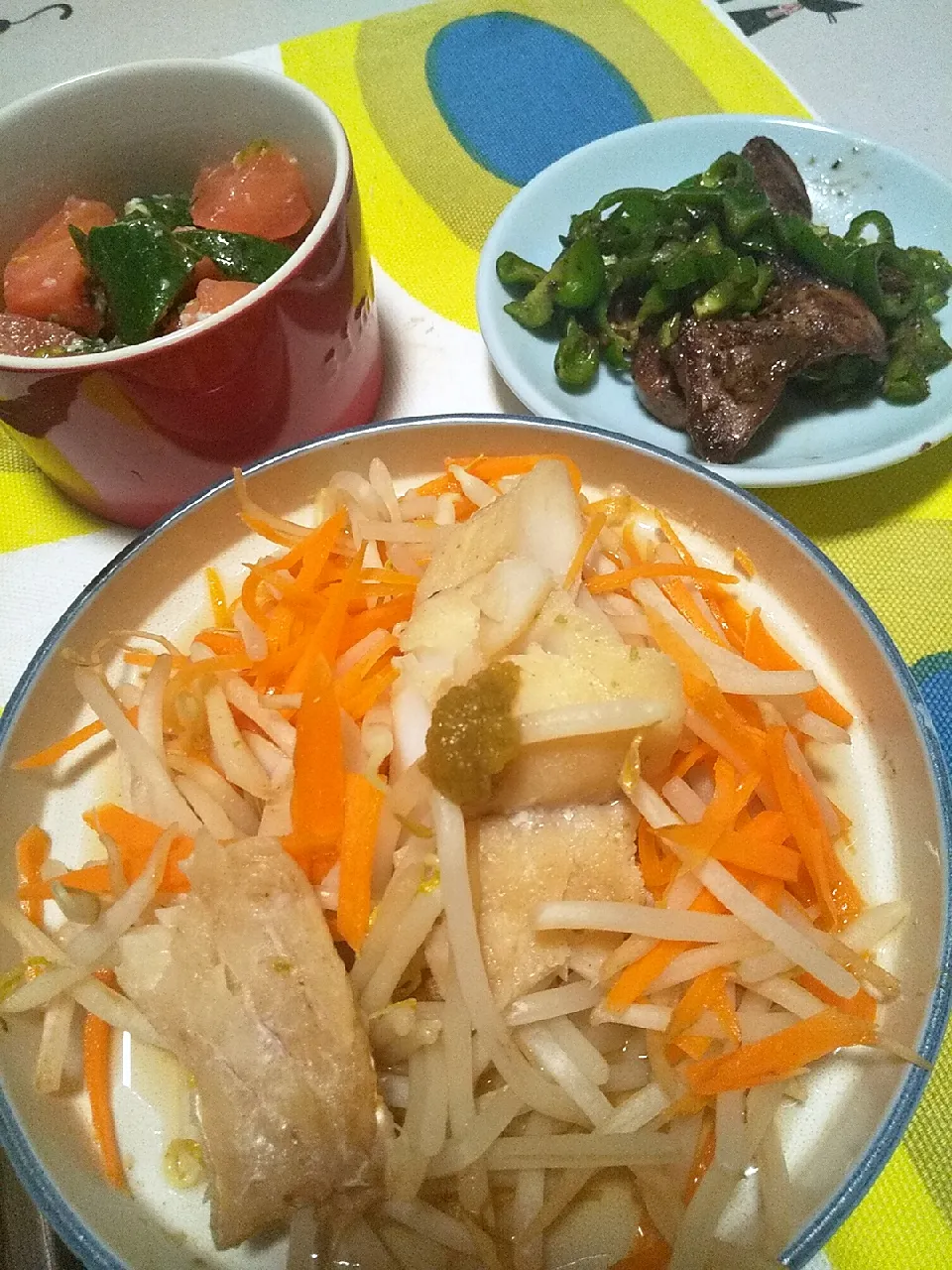 今日の晩御飯
※鱈の柚子胡椒漬けともやしのレンジ蒸
※トマトときゅうりの塩こうじレモンマリネ
※鶏レバーとピーマンの醤油炒め
※焼酎ハイボール|れあMIXさん