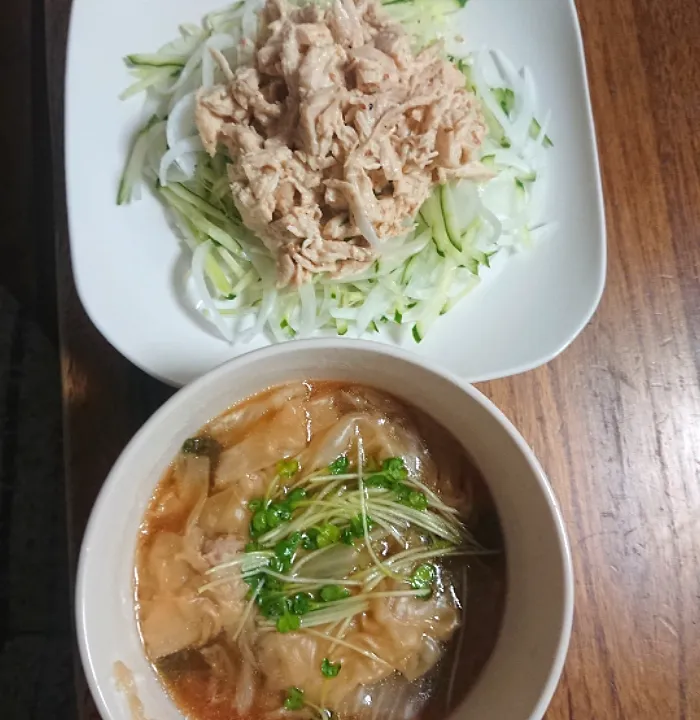 蒸し鶏のゴママヨ
白菜と青梗菜のワンタンスープ|たつかばさん