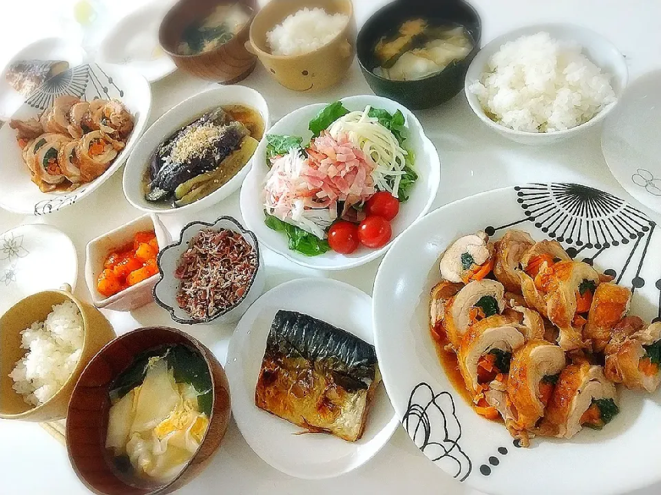 夕食(*^^*)
ほうれん草とにんじんのロールチキン
塩サバ
ナスの煮浸し
サラダ🥗(レタス、カニカマ、ミニトマト、さけるチーズ)
オイキムチ
梅ちりめん
ワンタンスープ(卵、ワカメ)|プリン☆さん