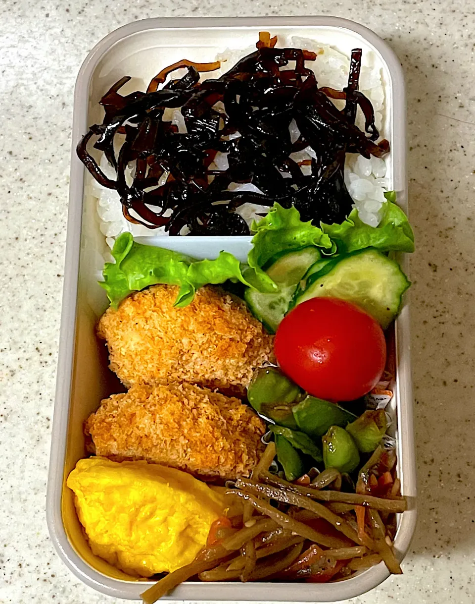 Snapdishの料理写真:かぼちゃコロッケ弁当|besさん