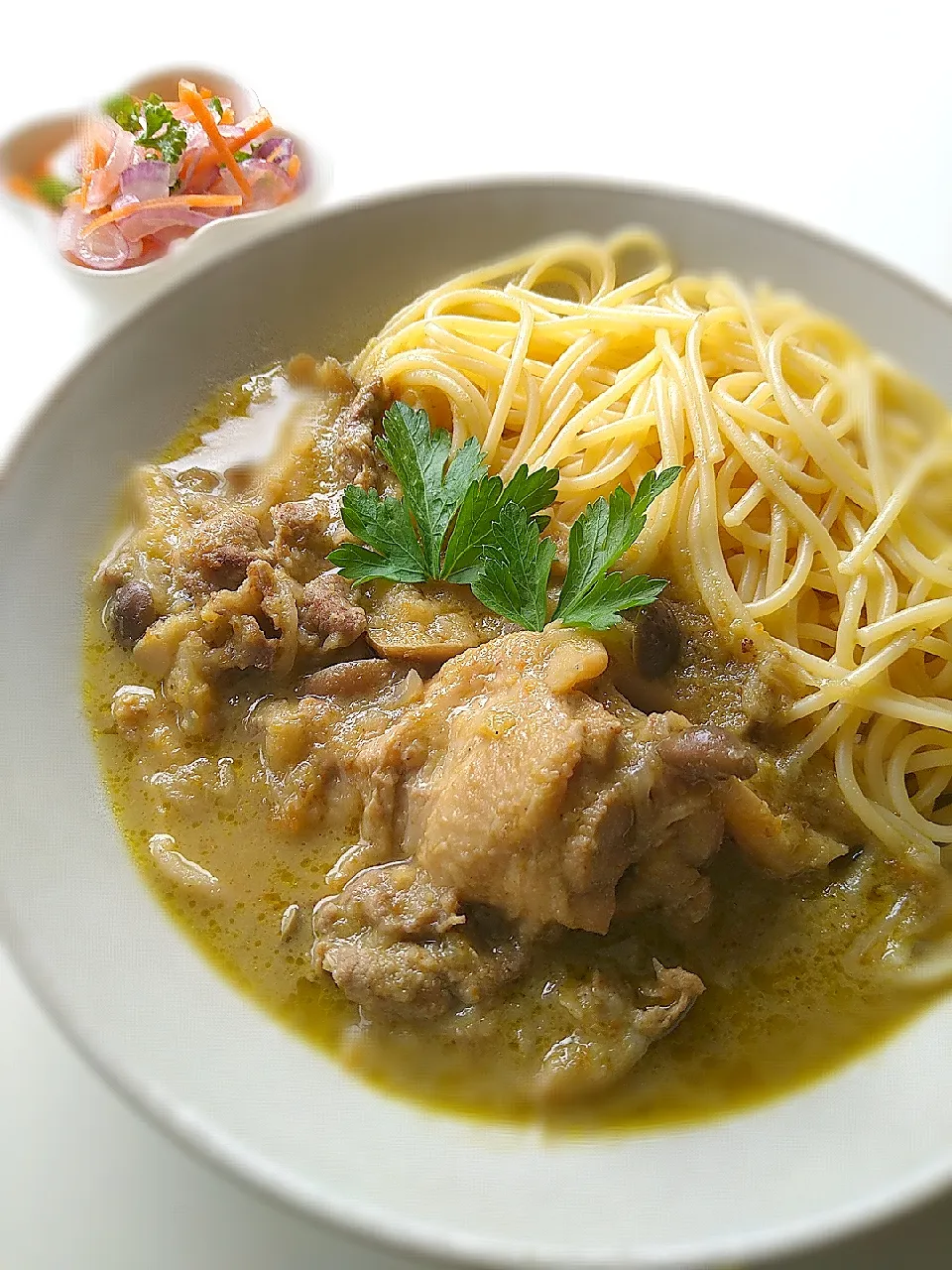 グリーンカレーパスタで昼ごはん！|まめころさん