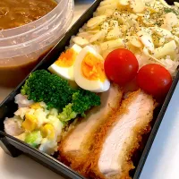 Snapdishの料理写真:カレーライス弁当🍛🍛🍛|YOKOさん