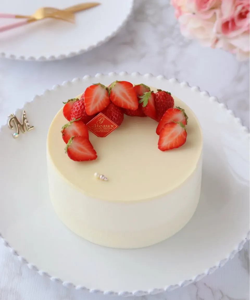 ホワイトチーズムースケーキ🍓|moeさん