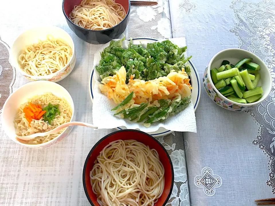 Snapdishの料理写真:〜実家ランチ　うどん〜2021.5.18|yuuさん