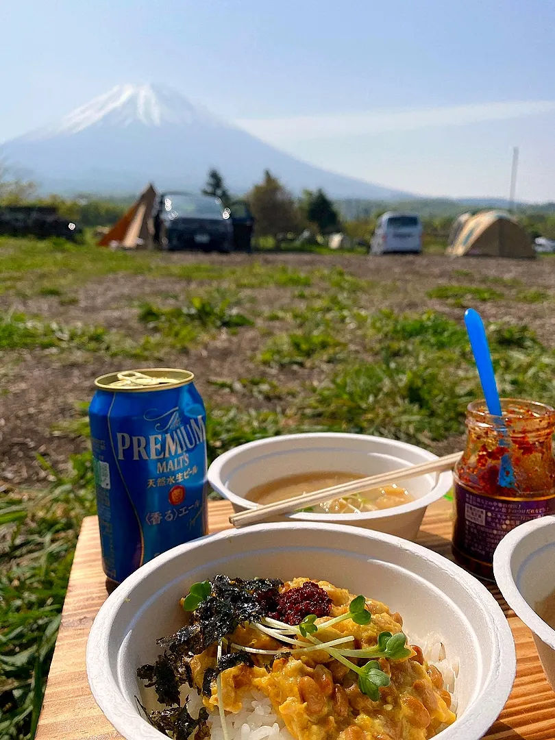 Snapdishの料理写真:我が家の納豆たまご丼|まにょさん