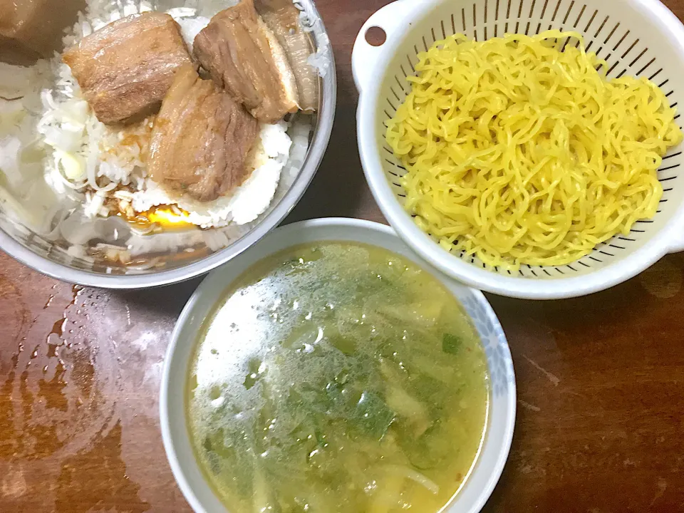 Snapdishの料理写真:塩つけ麺とチャーシュー丼|camelliaさん