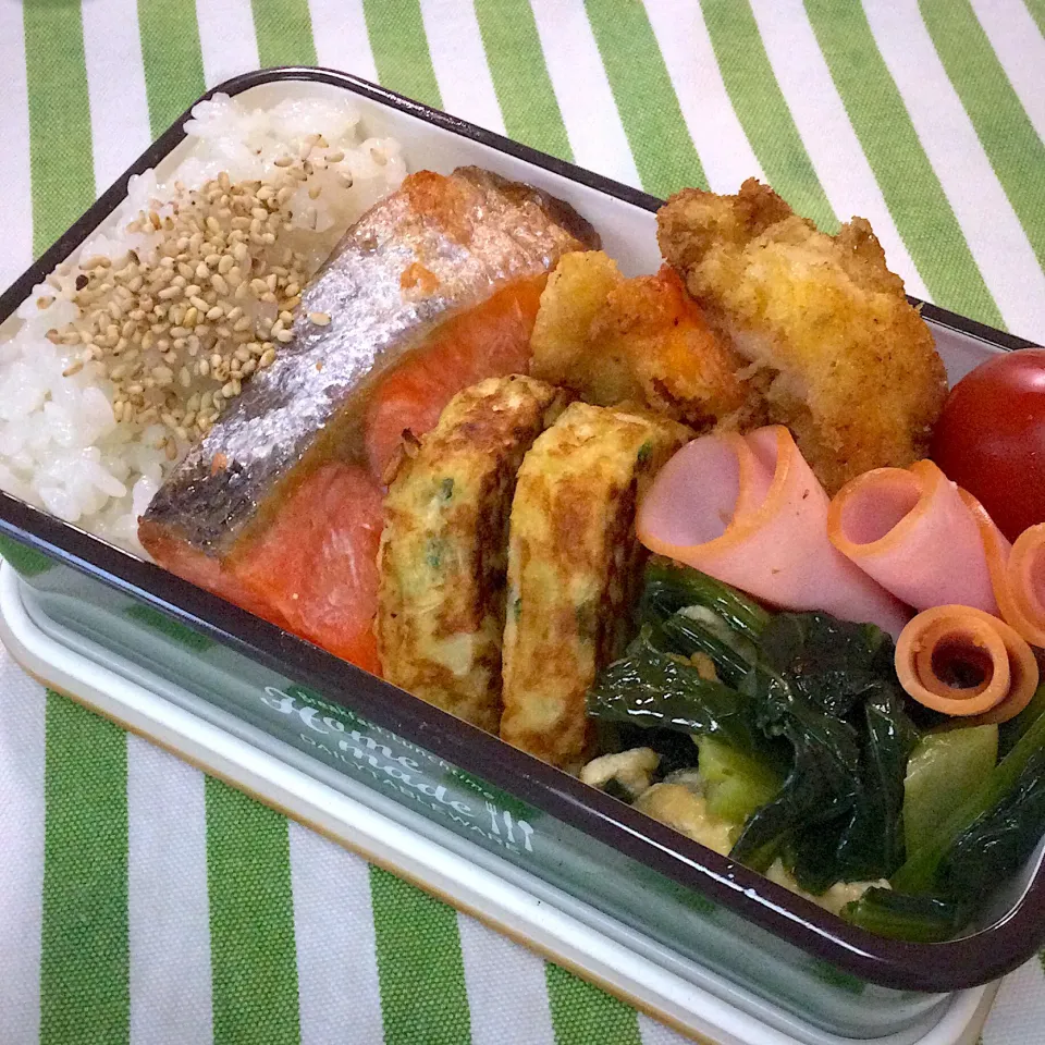 長女のJKべんと　　鮭弁当|yukoさん