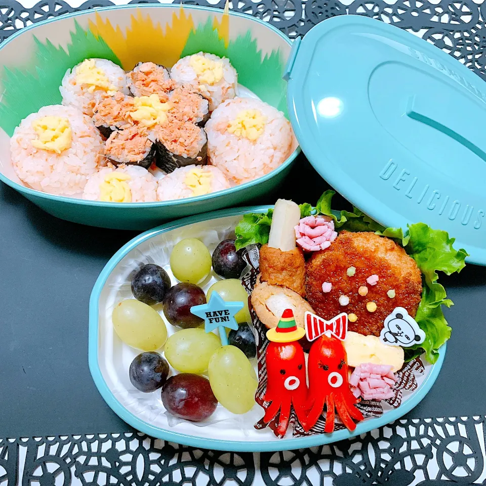 Snapdishの料理写真:鮭おにぎりお弁当🍙|miyurumoさん