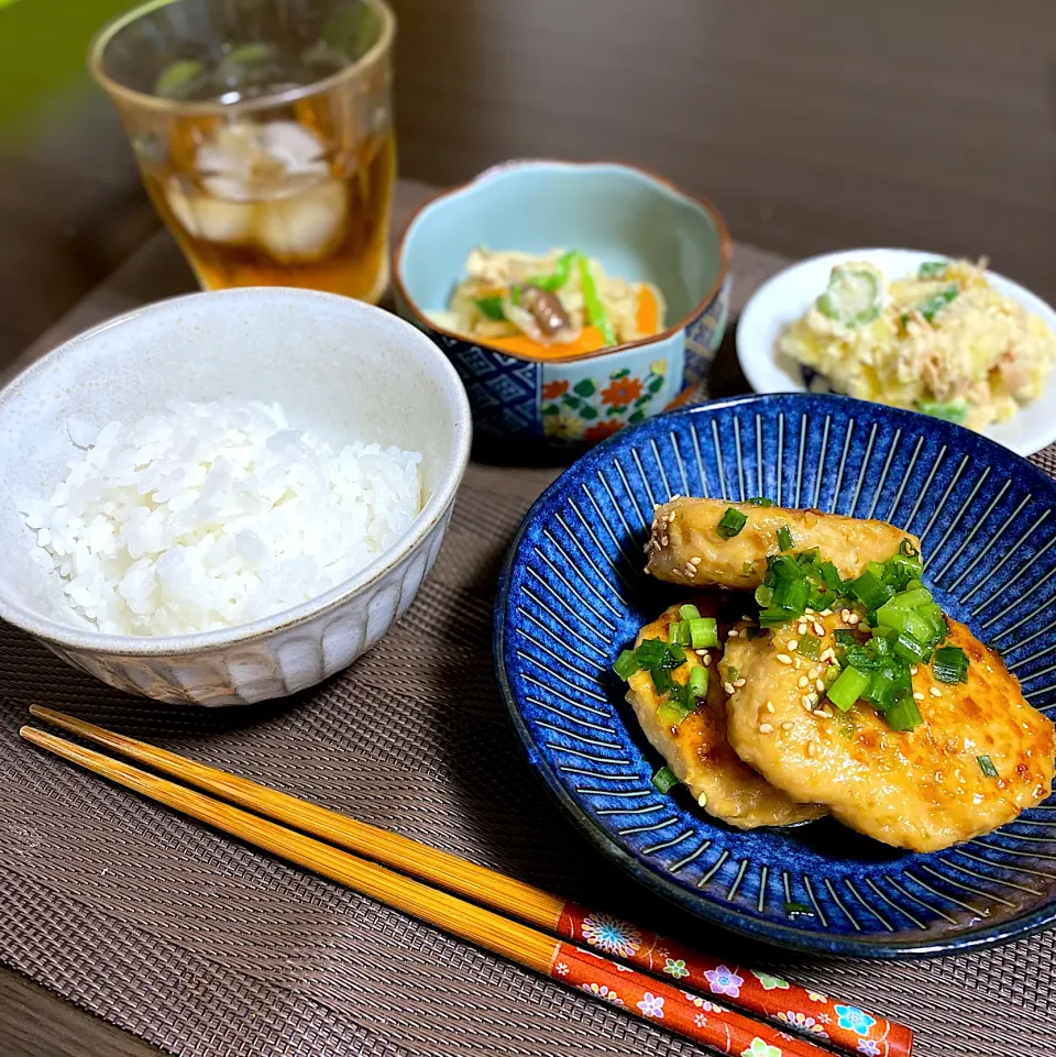 鶏むね甘辛つくね　ツナポテサラ　甘酒の優しい切干大根|ちぐあささん