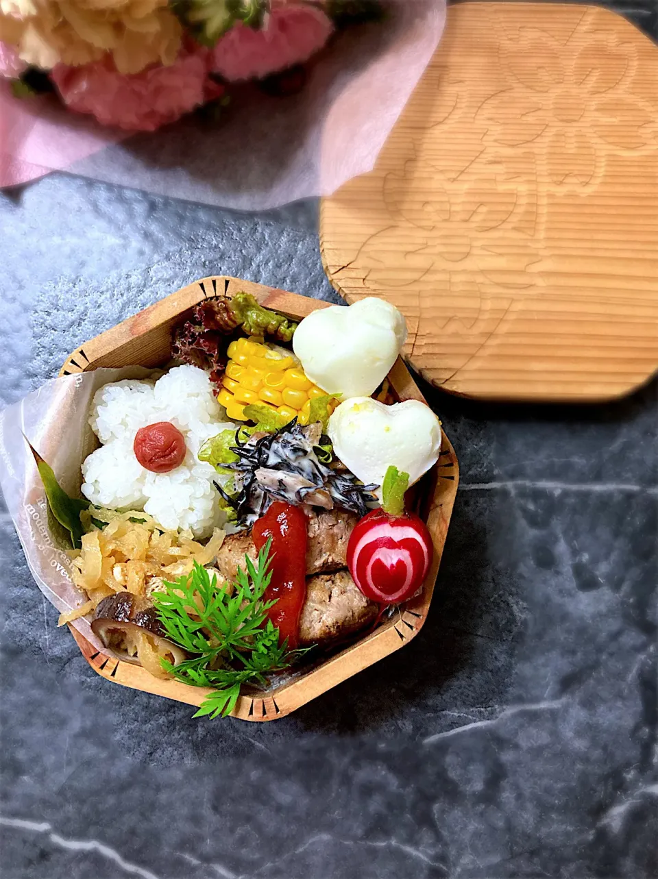 Snapdishの料理写真:花弁当|ひろこさん