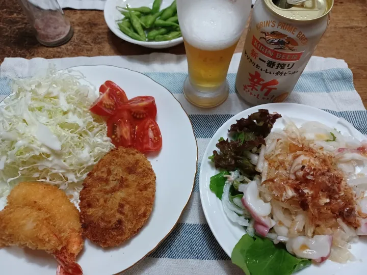 Snapdishの料理写真:冷凍品を揚げただけ(生協)|ぱいんてーるさん