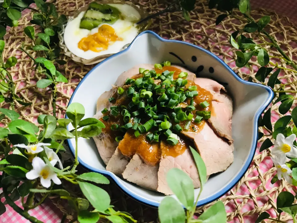 「ロービー丼」|バシュランさん