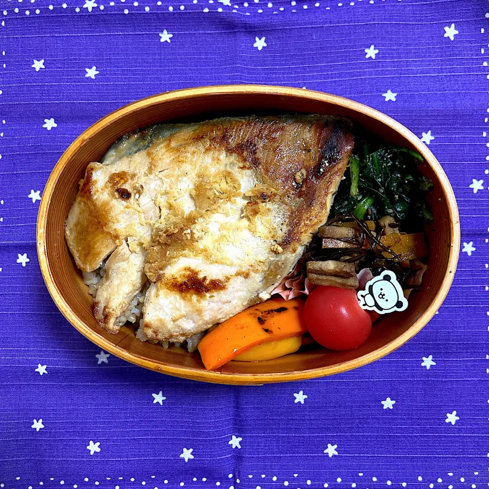 2021/05/20
鰤の生姜焼き🐟
ほうれん草🥬の胡麻和え
パプリカのマリネ
ひじき煮
ミニトマト🍅|aichanさん