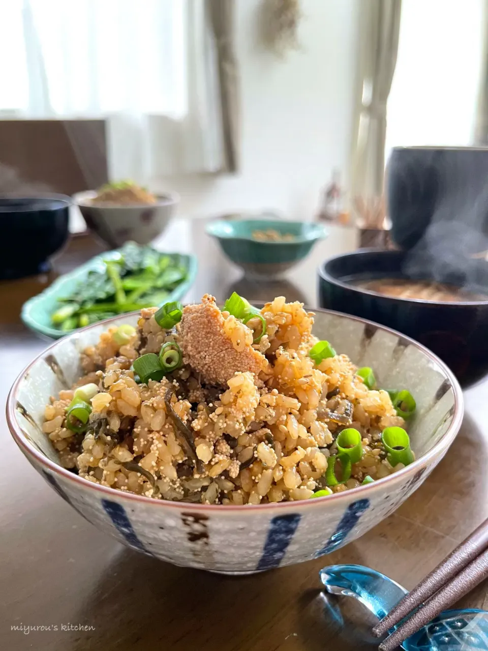 明太子と塩昆布の玄米炊き込みごはん🍚|由美さん