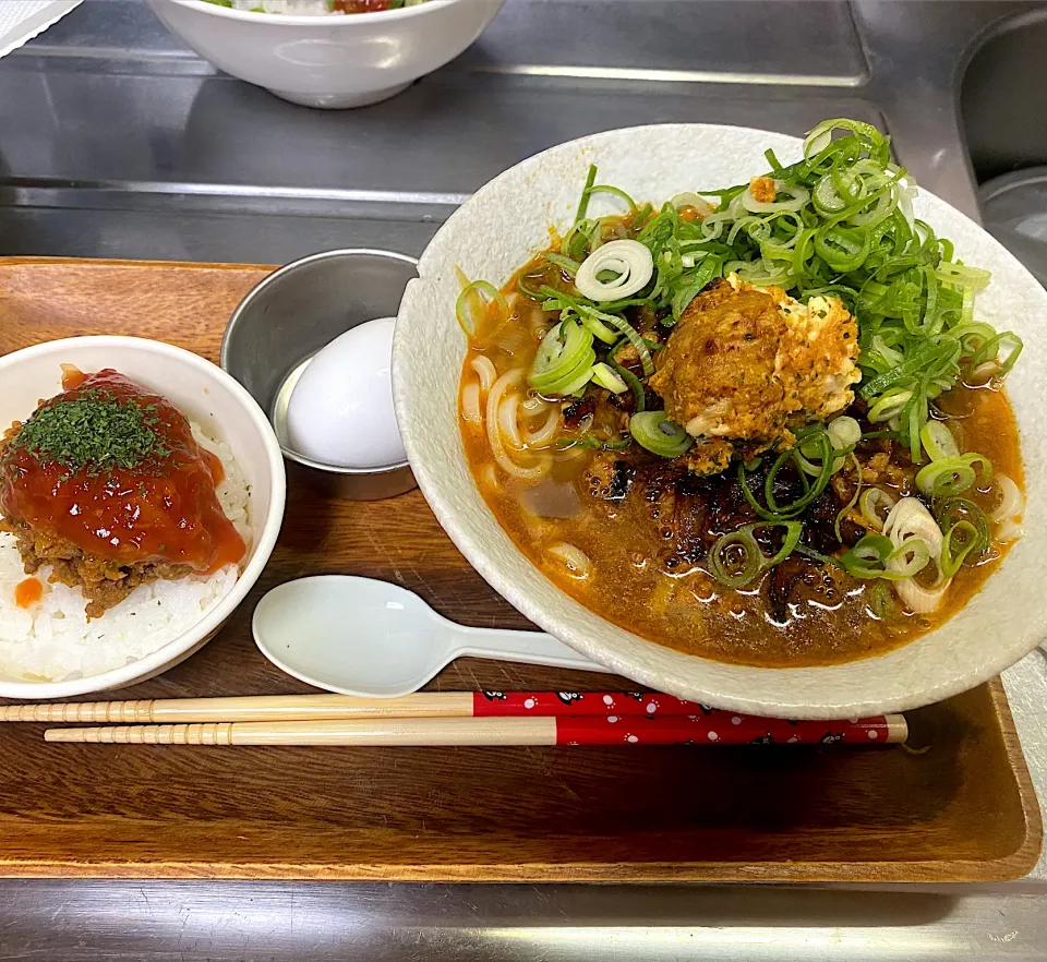 カレーうどんとミニタコスご飯セット|さくたろうさん