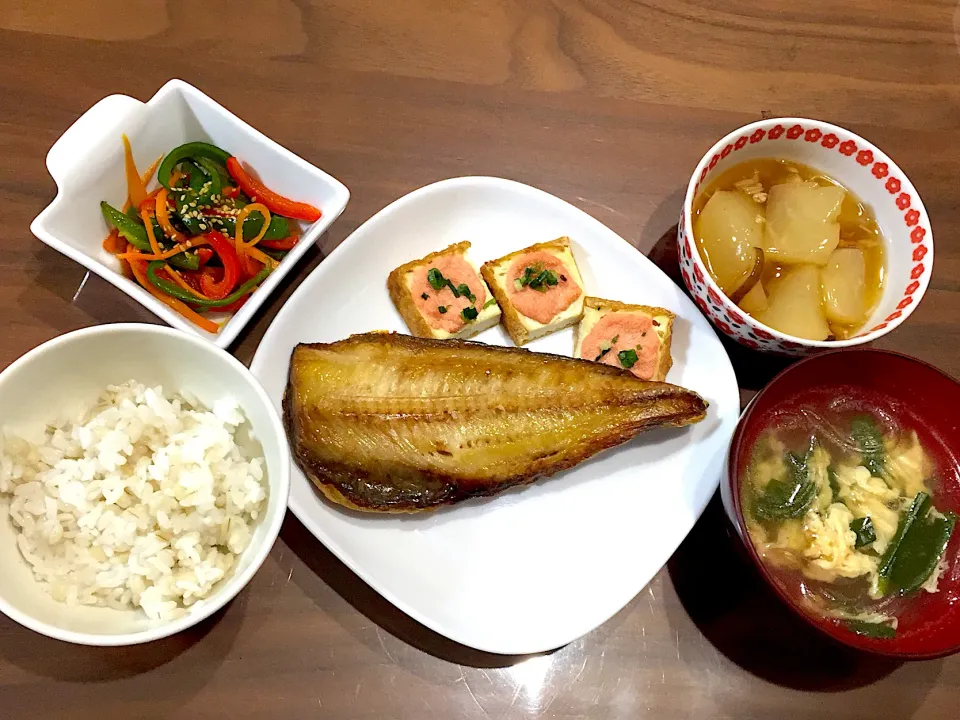 ほっけの干物 ニラ玉春雨スープ かぶとキノコのあんかけ ピーマンと人参のきんぴら|おさむん17さん