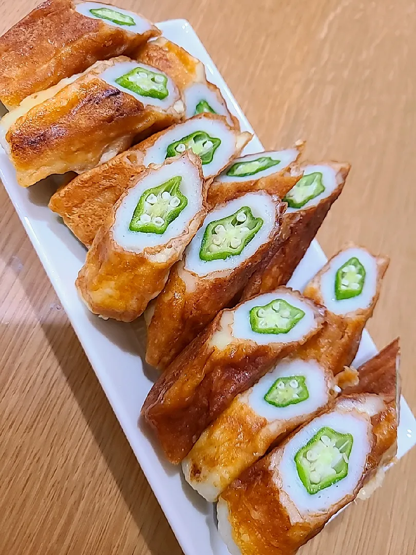 Snapdishの料理写真:ちくわオクラのスライスチーズ巻き焼き😋|みぽりん♪さん