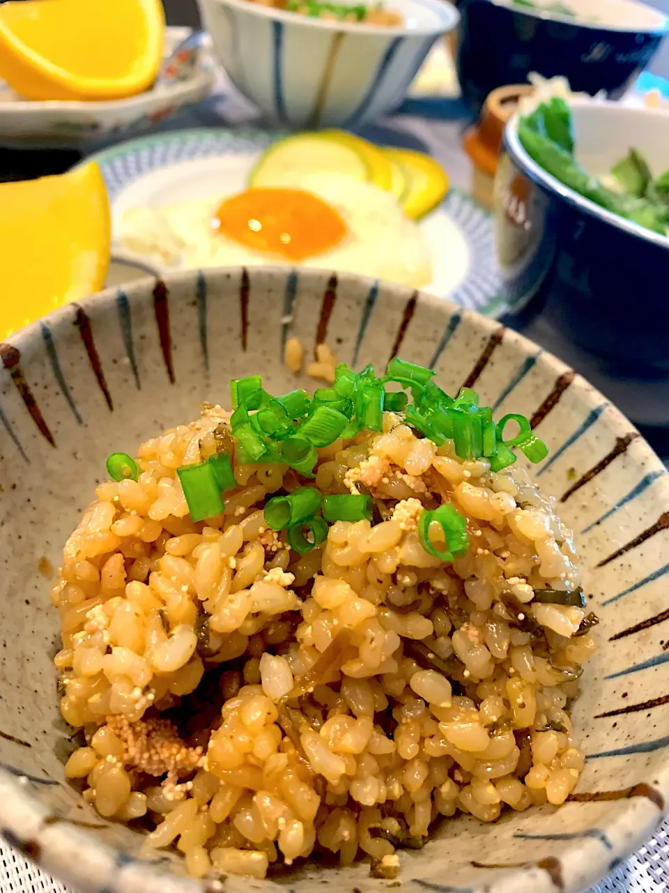 由美さんの料理 明太子と塩昆布の玄米炊き込みごはん🍚|シュトママさん