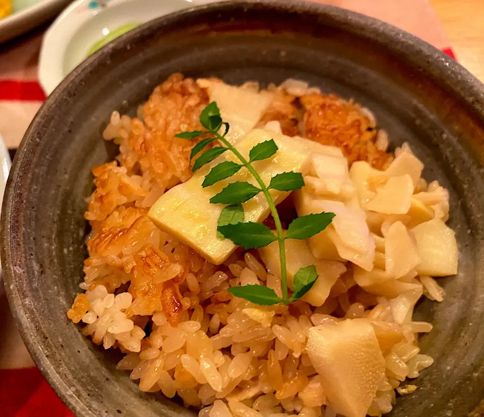 Snapdishの料理写真:たけのこご飯　おこげ|ゆすらうめさん