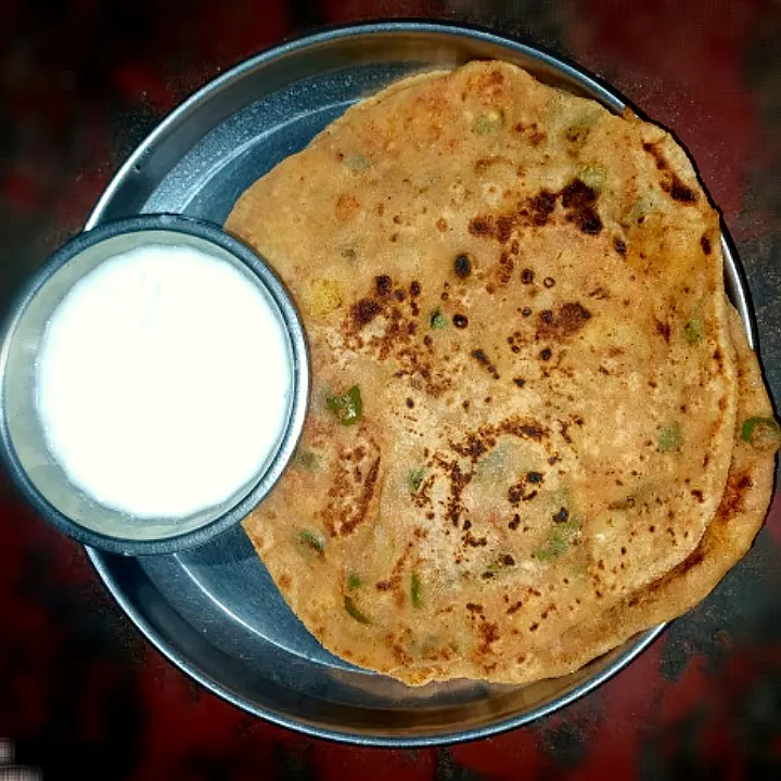 Aloo gobi Parata with curd|shashiさん