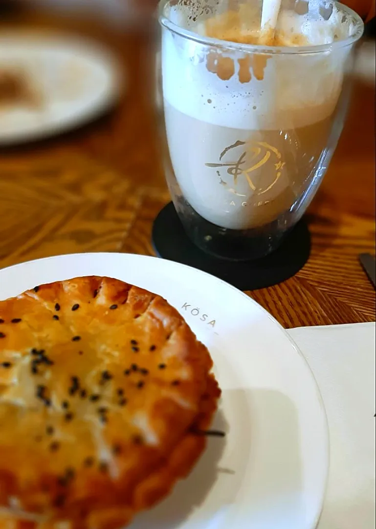 stop by Kösa Coffee for a taste of their Vietnamese coffee and delicious pastries ~ lamb pie|ģřãçîöůşさん