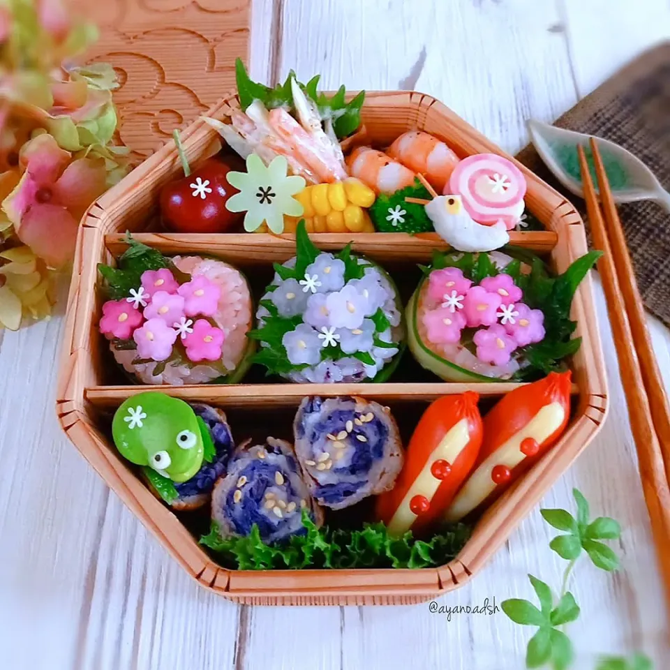 💠紫陽花おにぎりと空豆かえる🐸と🐌の梅雨弁当|ayano.adshさん