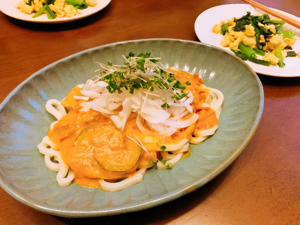 サラダ感覚で頂く🥗トマトココナッツカレーうどん😋🍜🧡|leeさん