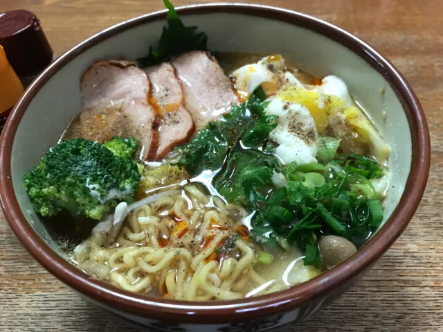 マルちゃん正麺🍜、醤油味❗️ (*˘︶˘*)✨|サソリさん