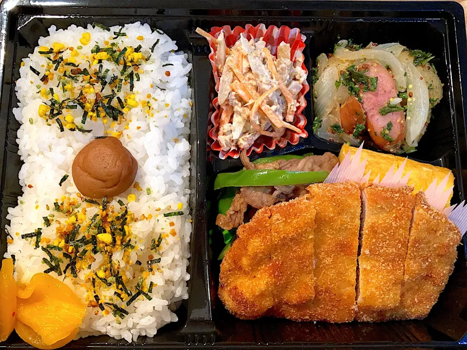 トンカツ　ジャーマンポテト　ごぼうサラダ弁当|あぐりさん