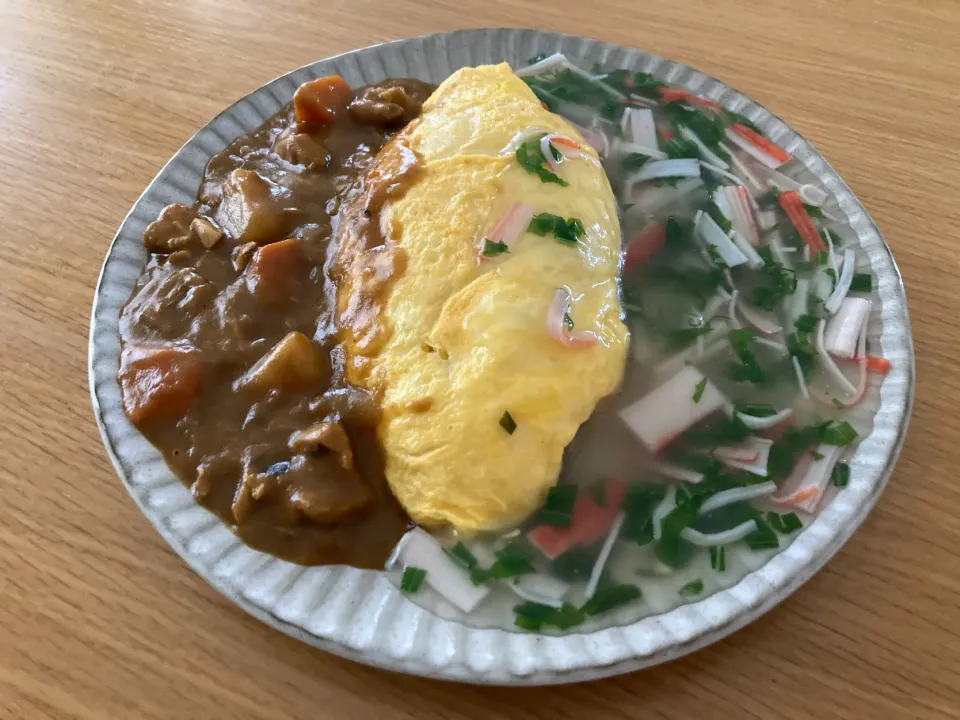 Snapdishの料理写真:＊オムカレー＆天津飯のハーフ＆ハーフ🍛＊|＊抹茶＊さん