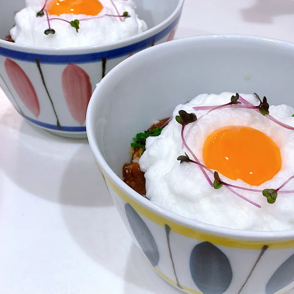 ふわふわメレンゲ卵のせジャージャー麺|さっちんさん