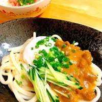 Snapdishの料理写真:レンチン！ごろごろ大豆のお肉の味噌うどん|りこちめめさん