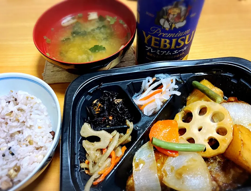 すけそう鱈と野菜の黒酢あん弁当（Uber Eats）|Blue Moon Caféさん