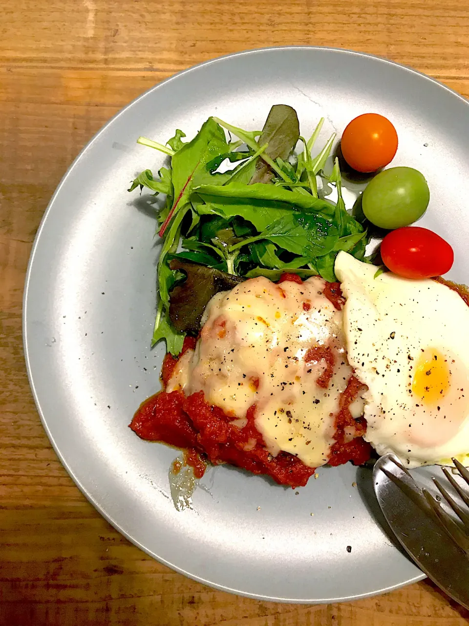 おうちごはん。ハンバーグ。|今泉平さん