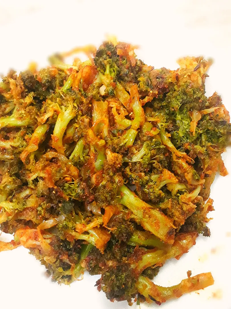 Snapdishの料理写真:Shreya's feast's dish Broccoli Recipe |Shreya's feastさん