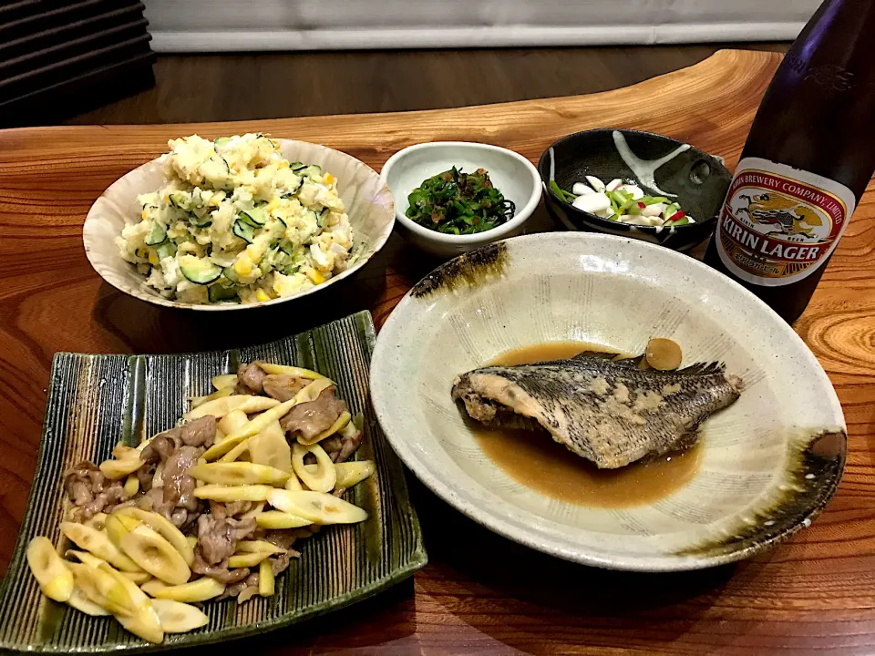 Snapdishの料理写真:2021.5.22 豚肉と筍の中華炒め🍻🍻🍻|ゆみずさん