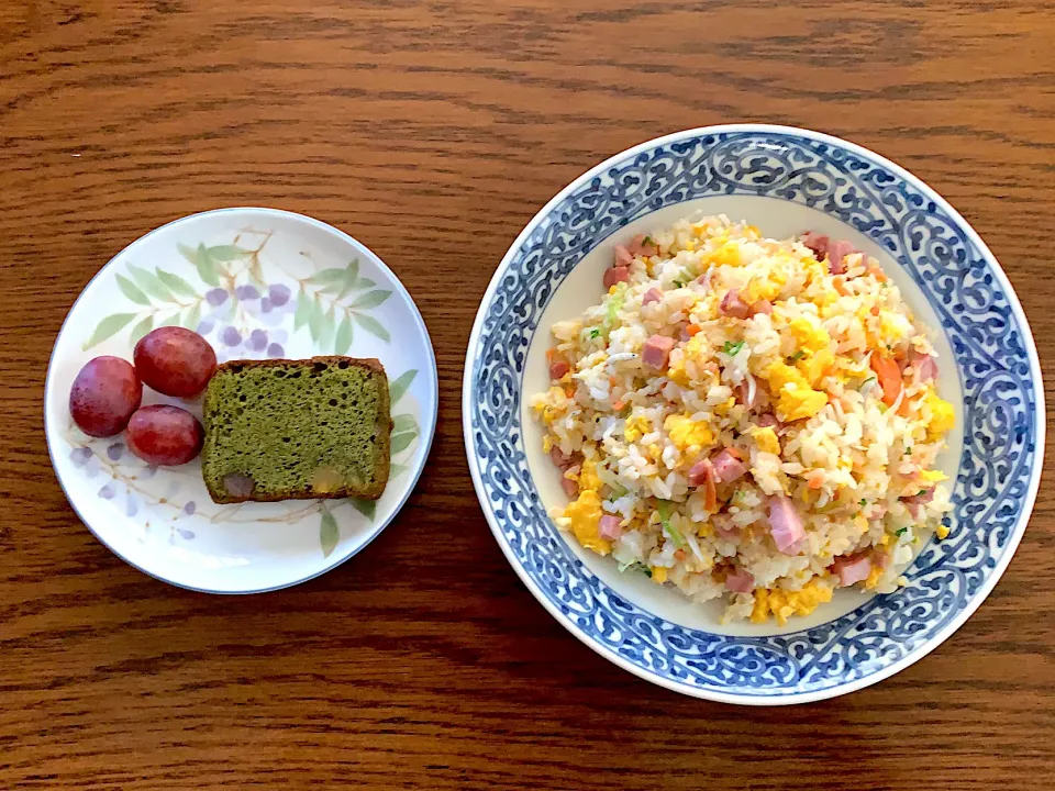 五目炒飯🥚フォルテシモ　アッシュのお菓子🍪今日の昼食20210523|rococoさん