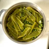 さやごと炊き込む豆ご飯🍚