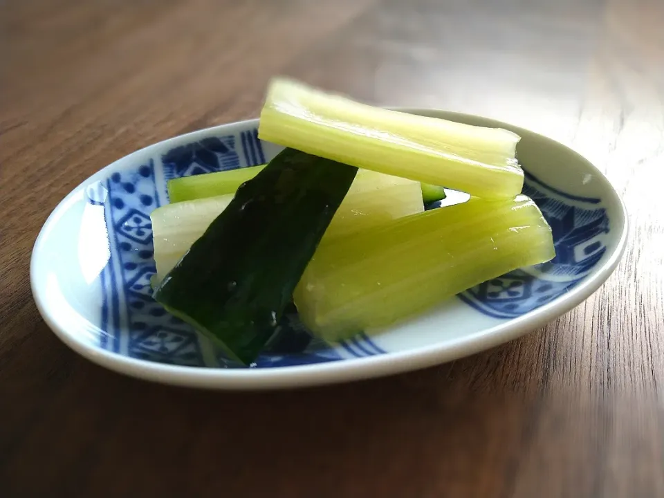 セロリときゅうりの浅漬け|古尾谷りかこさん