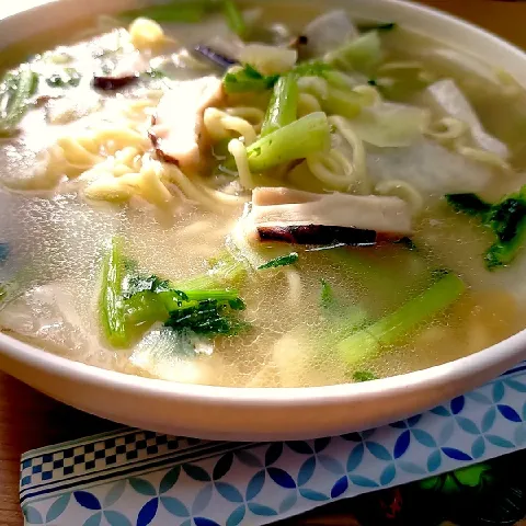 「根しょうが」を使ってみたSnapdishの料理・レシピ写真:カブ大根しょうが野菜炒め
塩ちゃんぽん