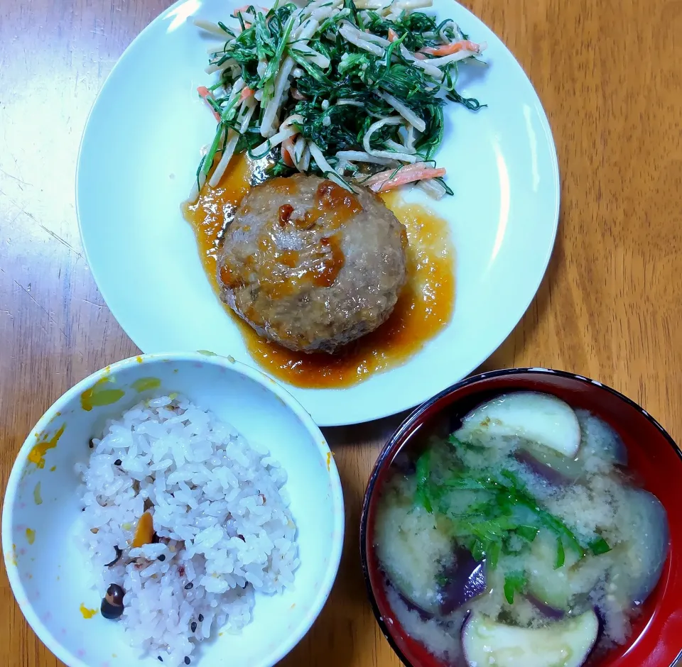 ５月６日　和風おろしハンバーグ　若芽ひじきとごぼうのサラダ　なすのお味噌汁|いもこ。さん