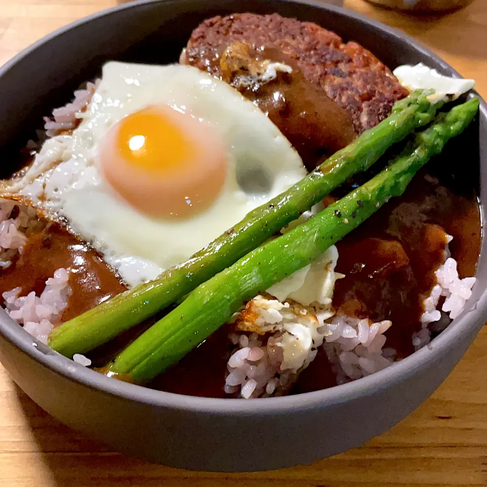 チーズINハンバーグカレー|gohan♡さん