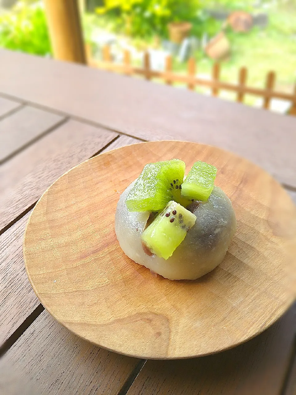 朝おやつ！キウイ大福🥝|まめころさん